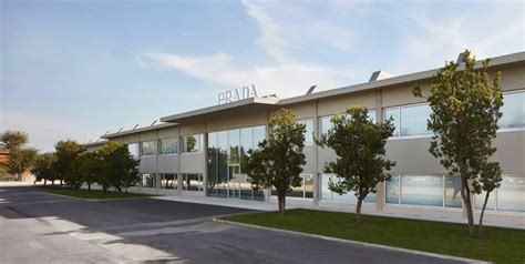 stabilimento prada toscana|gruppo moda prada.